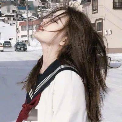 中央统战部“统战新语”入驻抖音，首日涨粉逾60万，网友称“评论区夯爆了”